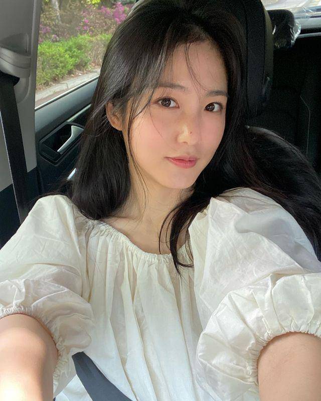 Shin Ye Eun (instagram.com/__shinyeeun)