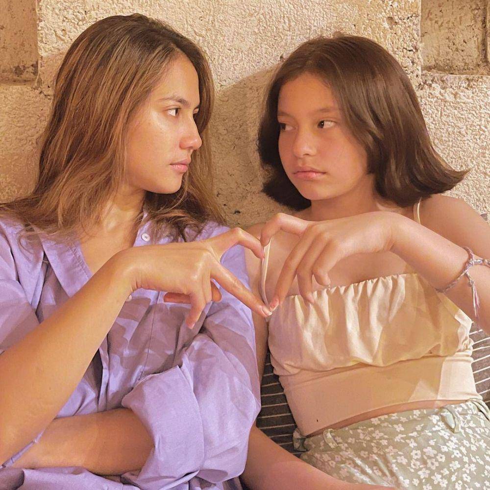 Pevita Pearce dan Adik (instagram.com/pevpearce)