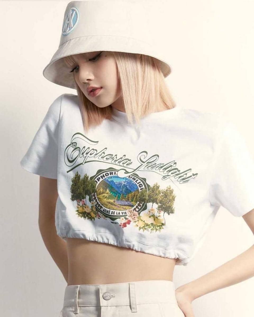 Lisa BLACKPINK mengenakan Acmé De La Vie. (ig/acmedelavie_of