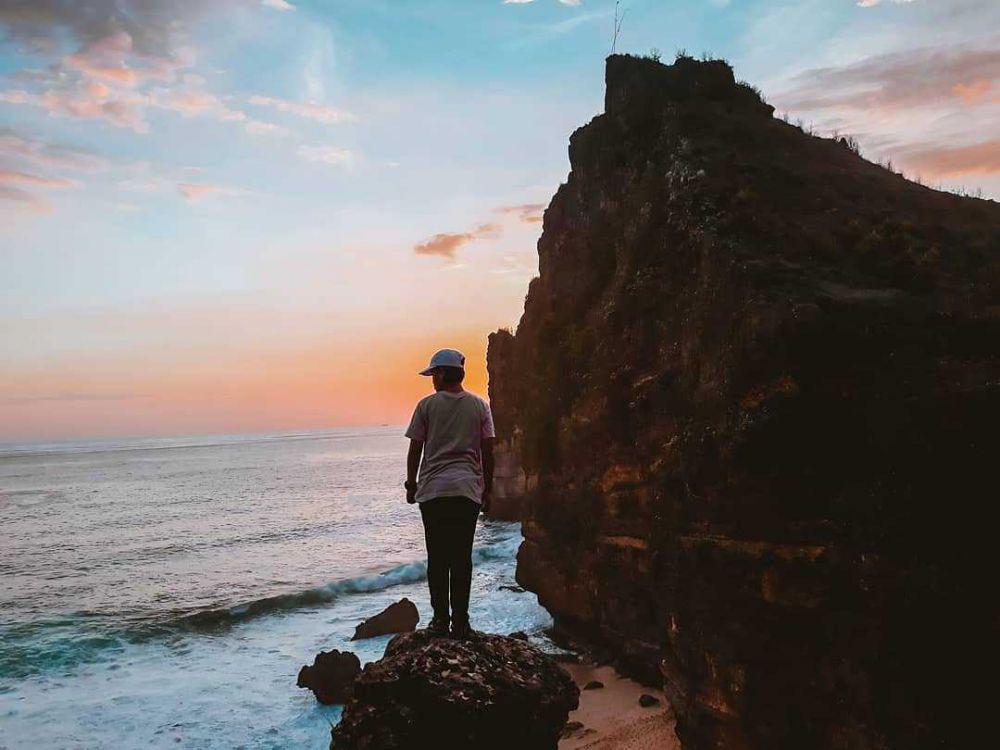 10 Potret Pantai Karang Payung Wonogiri, Siap-siap Jatuh Cinta!