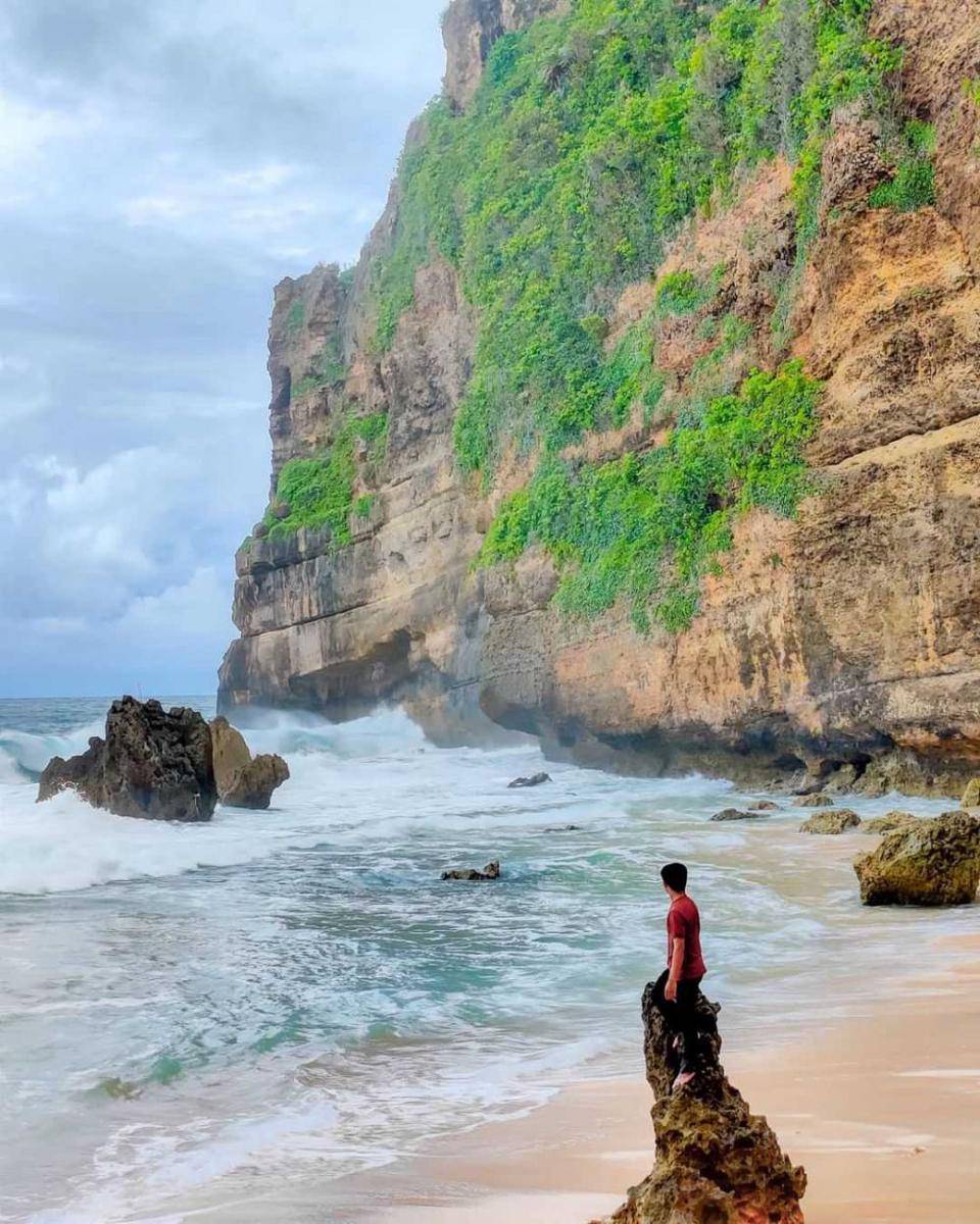 Pantai Karang Payung (instagram.com/adhe_aditya)
