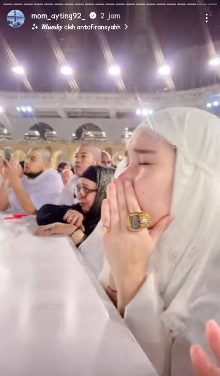 Ayu Ting Ting (instagram.com/mom_ayting92_)