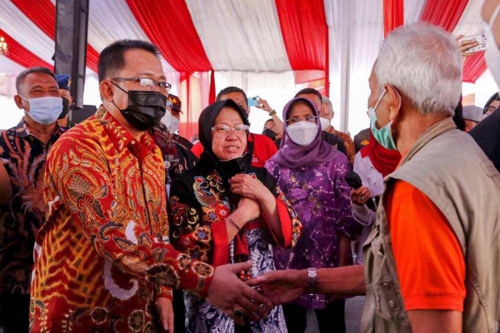 Menteri Sosial Tri Rismaharini dalam rangkaian Peringatan Hari Lansia (dok. Kemensos)