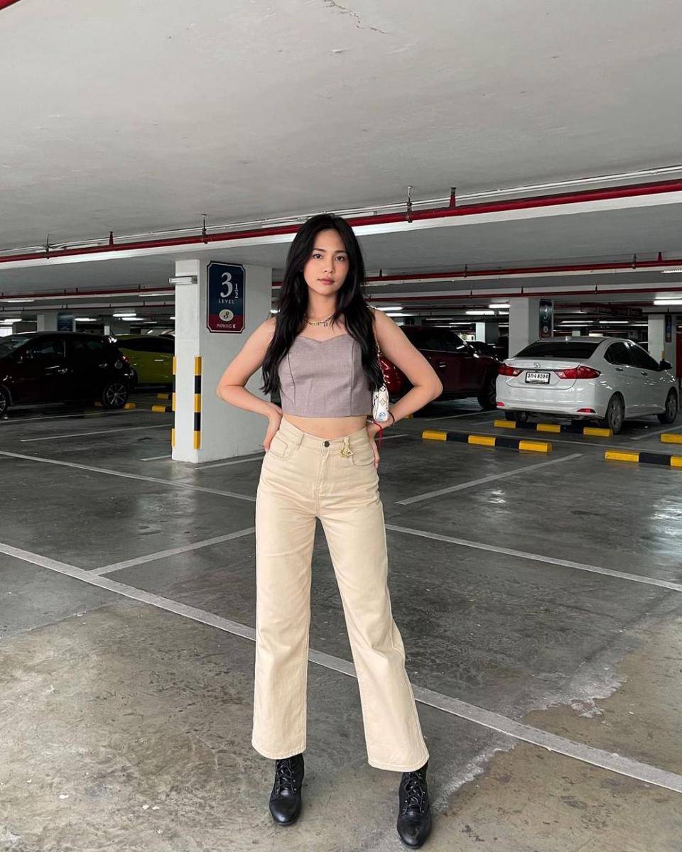 Bint Sireethorn (instagram.com/bintsireethorn)