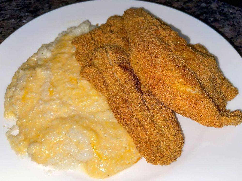 ilustrasi fried catfish (instagram.com/thecfexperience_)