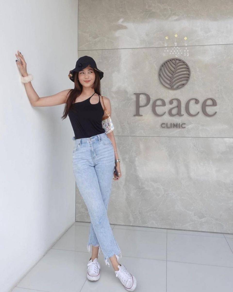 Bint Sireethorn (instagram.com/bintsireethorn)