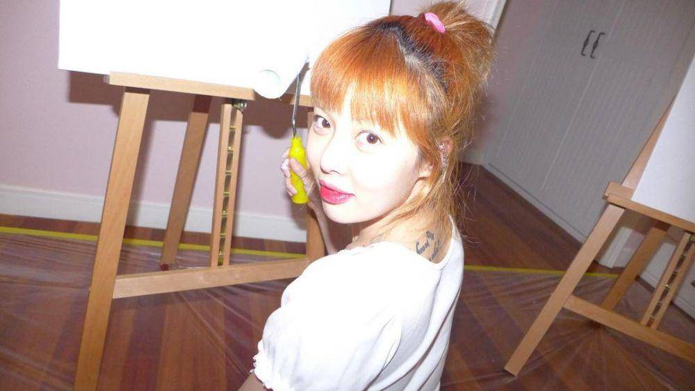 HyunA (instagram.com/hyunah_aa)