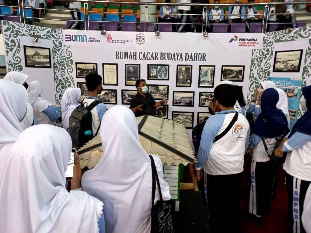 Pertamina Pamerkan Rumah Dahor dalam Pekan Kebudayaan Daerah Kaltim