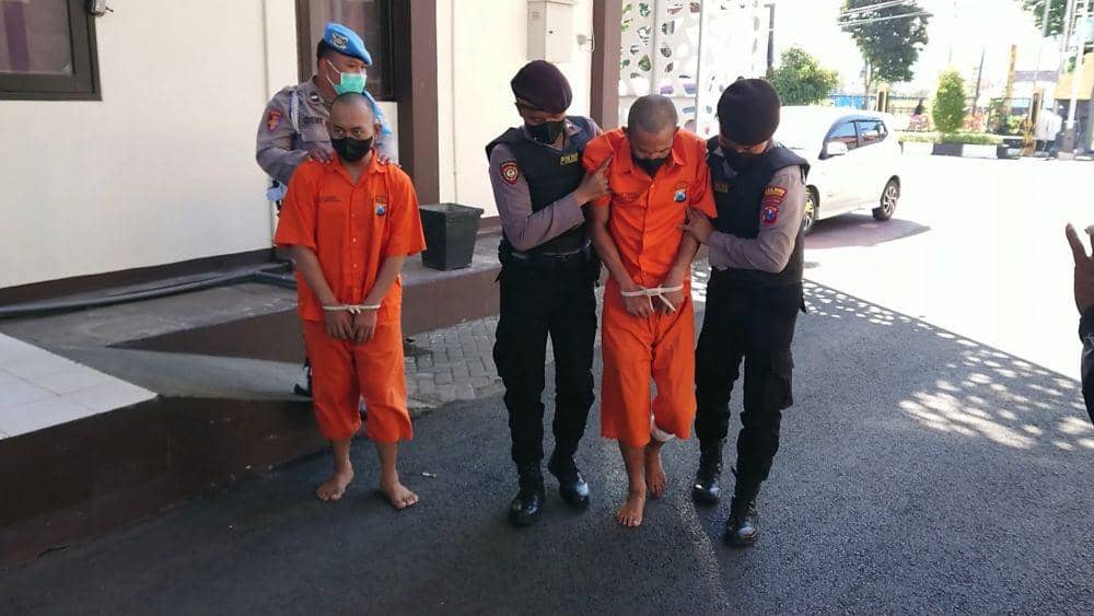 Tersangka pembobol mesin ATM saat ditangkap. IDN Times/ Bramanta Pamungkas