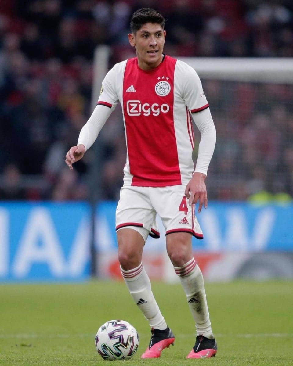Edson Alvarez saat membela Ajax Amsterdam di Liga Belanda. (instagram.com/edsonnalvarez)