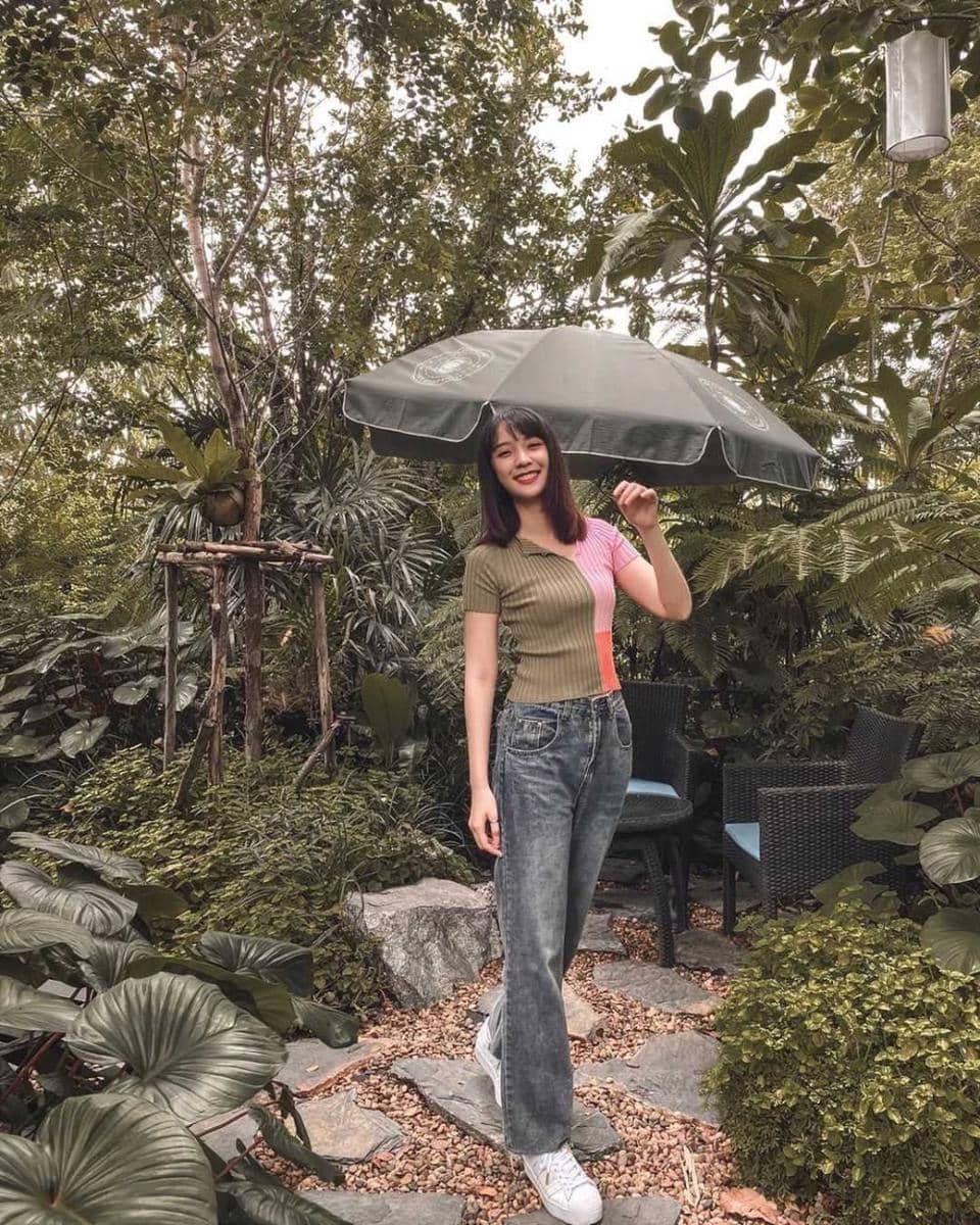 outfit Jan Ployshompoo (instagram.com/janhae)