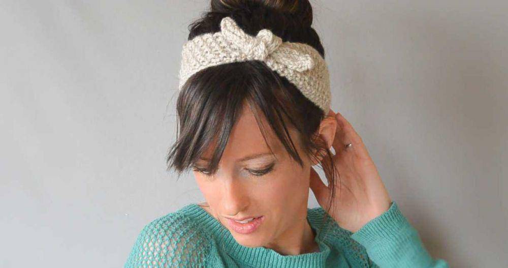 Ilustrasi headband rajut (mamainastitch.com)