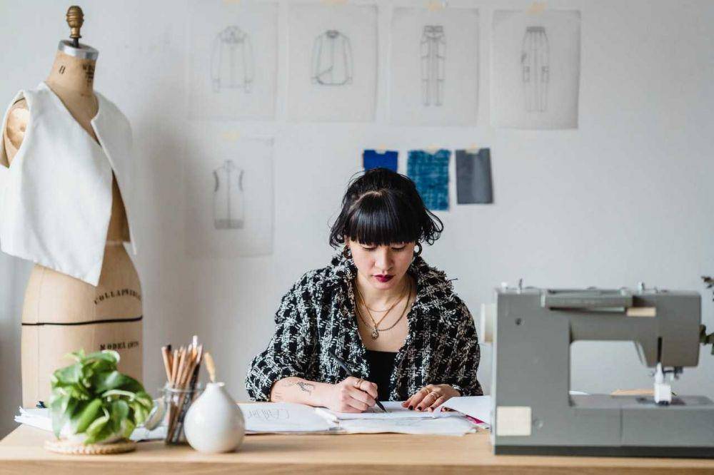 ilustrasi sibuk kerja (pexels.com/Michael Burrows)
