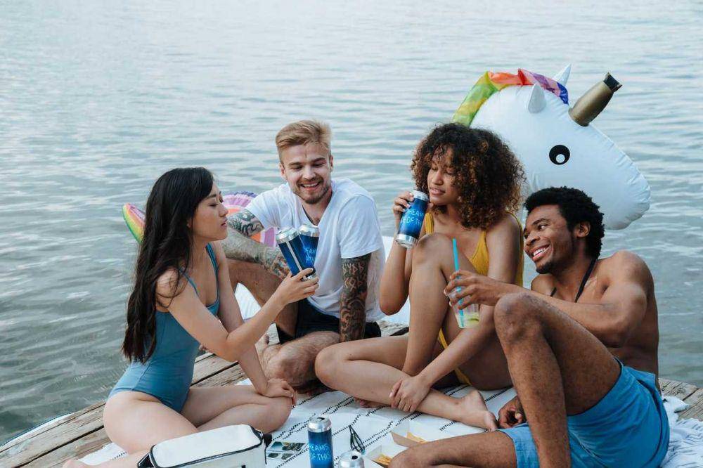 ilustrasi double date (pexels.com/ Ron Lach)