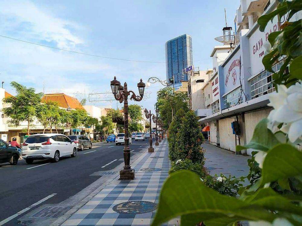 Jalan Tunjungan (instagram.com/destinasisurabaya)