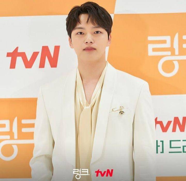 Yeo Jin Go di press conference drama Link (instagram.com/tvn_drama)