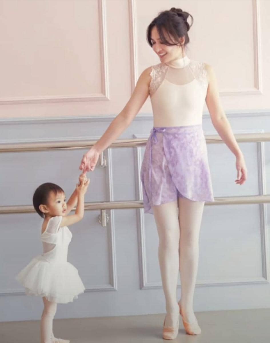 Shandy Aulia berlatih balet. (instagram.com/shandyaulia)
