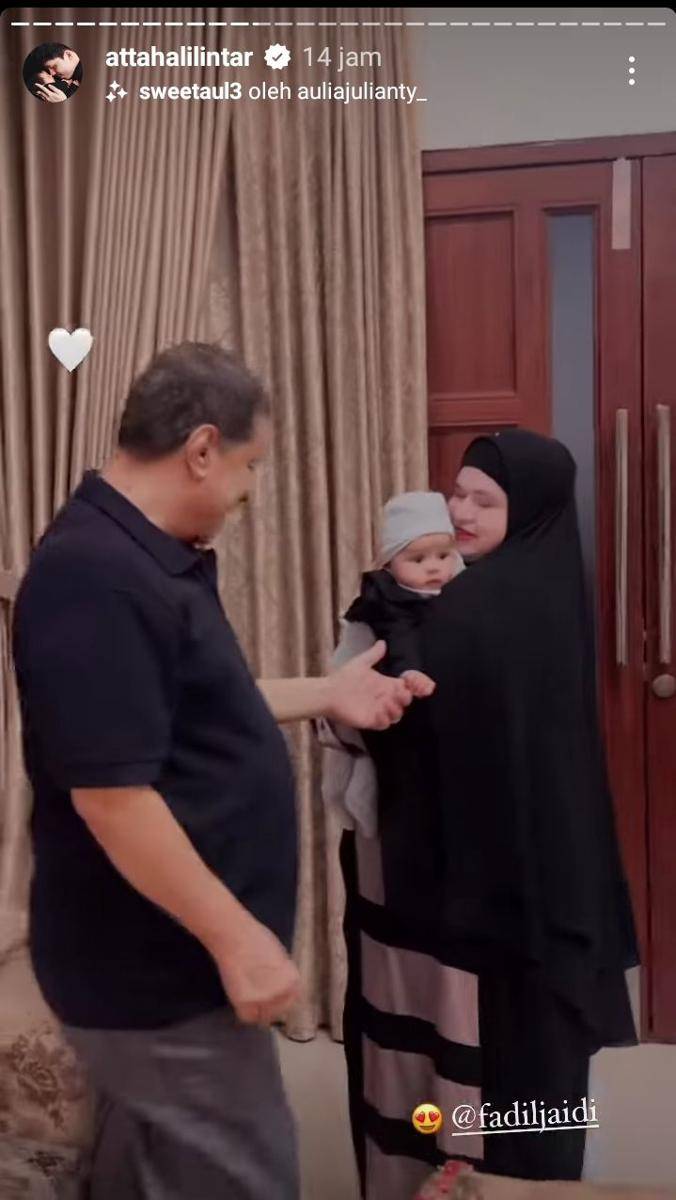 potret baby Ameena (instagram.com/attahalilintar)