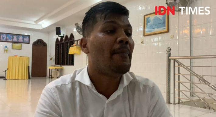 Suasana peringatan Waisak di Vihara Asoka Medan (IDN Times/Indah Permata Sari)