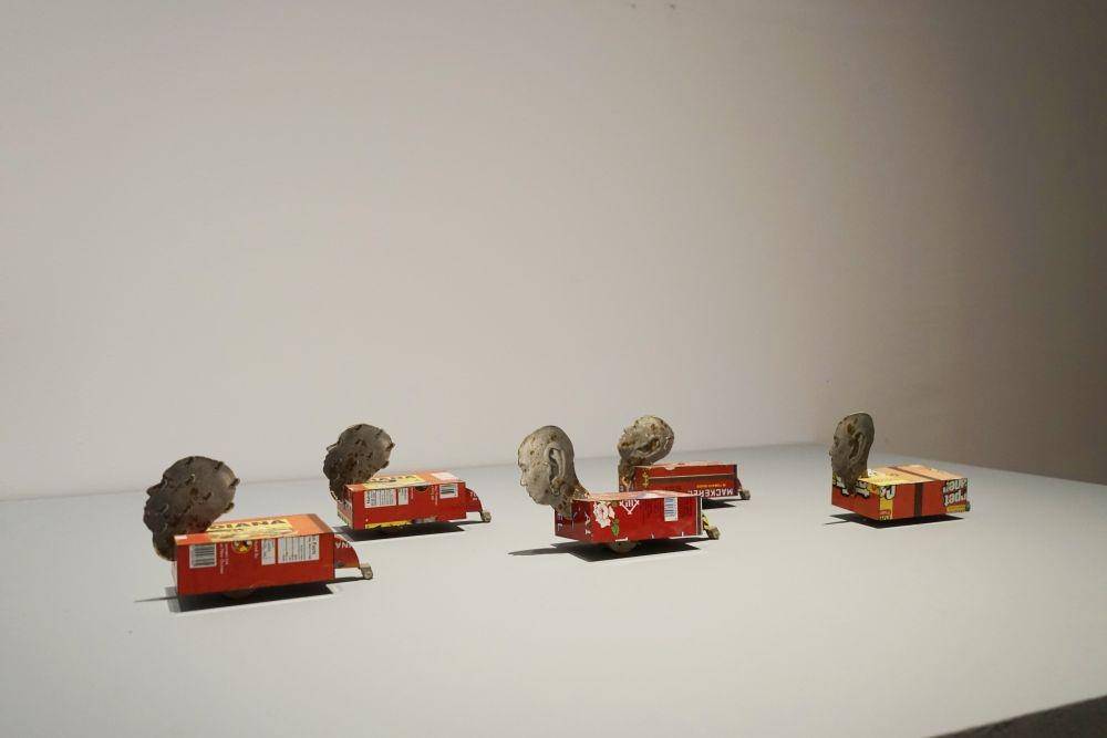 Karya Agus Suwage berjudul Toys 'S' Us (dok. Museum MACAN)