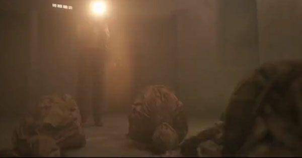 Adegan yang diduga menjadi pesan yang dimaksud Joko Anwar ( Dok. Rapi Films / Pengabdi Setan 2 )