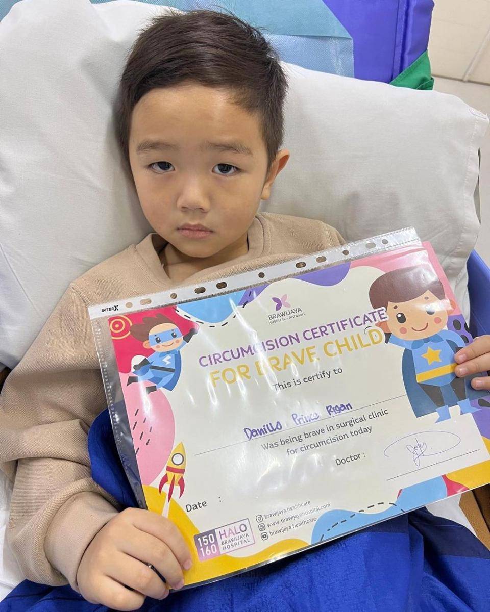khitan anak Bella Shofie (instagram.com/bellashofie_rigan)