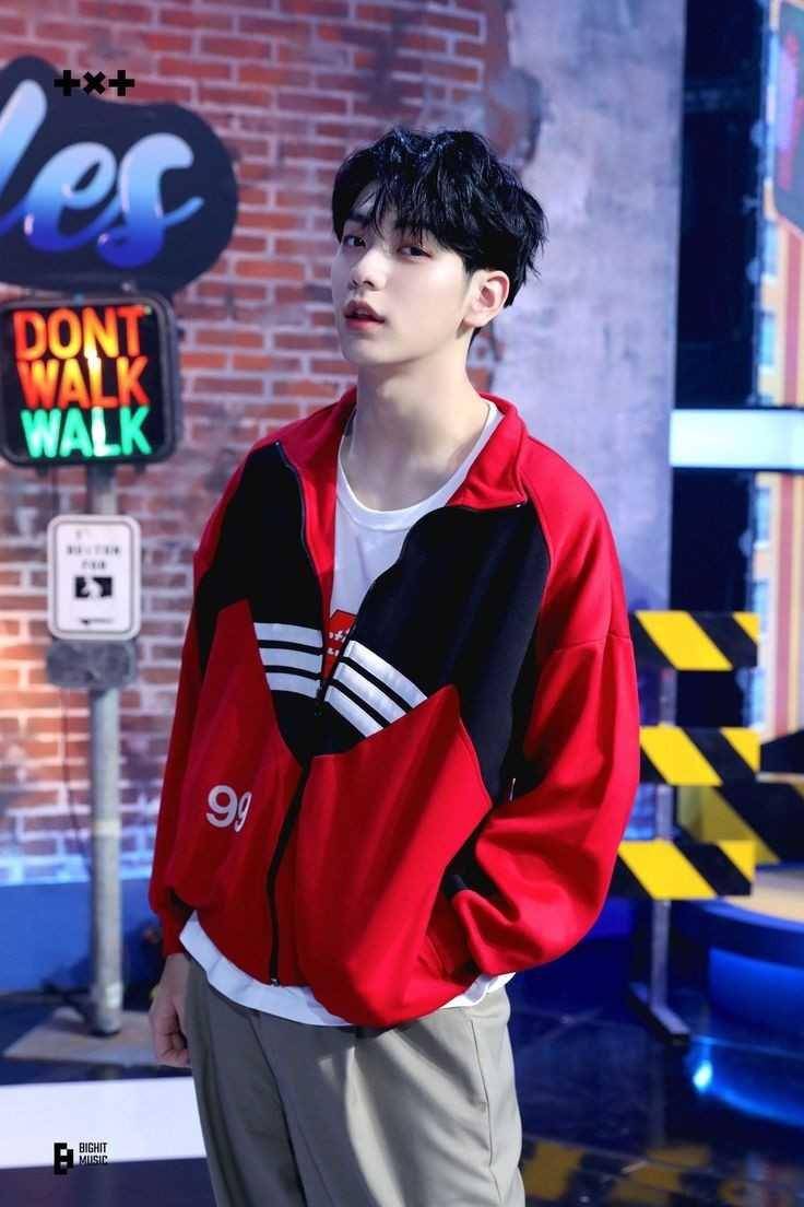 ide outfit ala Soobin TXT (instagram.com/official_soobin)