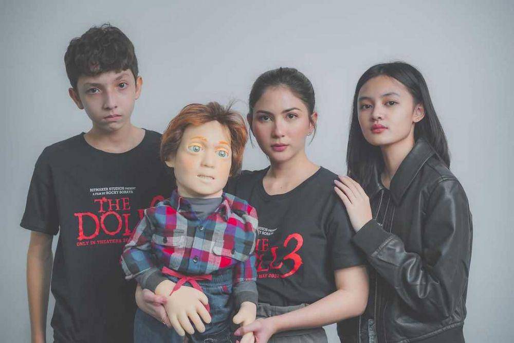 potret artis The Doll 3 (instagram.com/montserratgizelle)