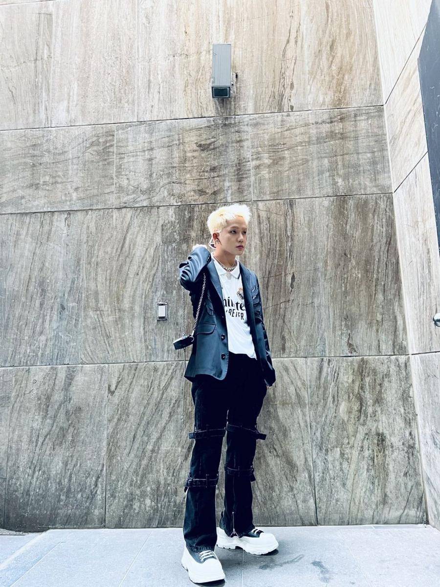 Hyunsuk TREASURE (twitter.com/treasuremembers)