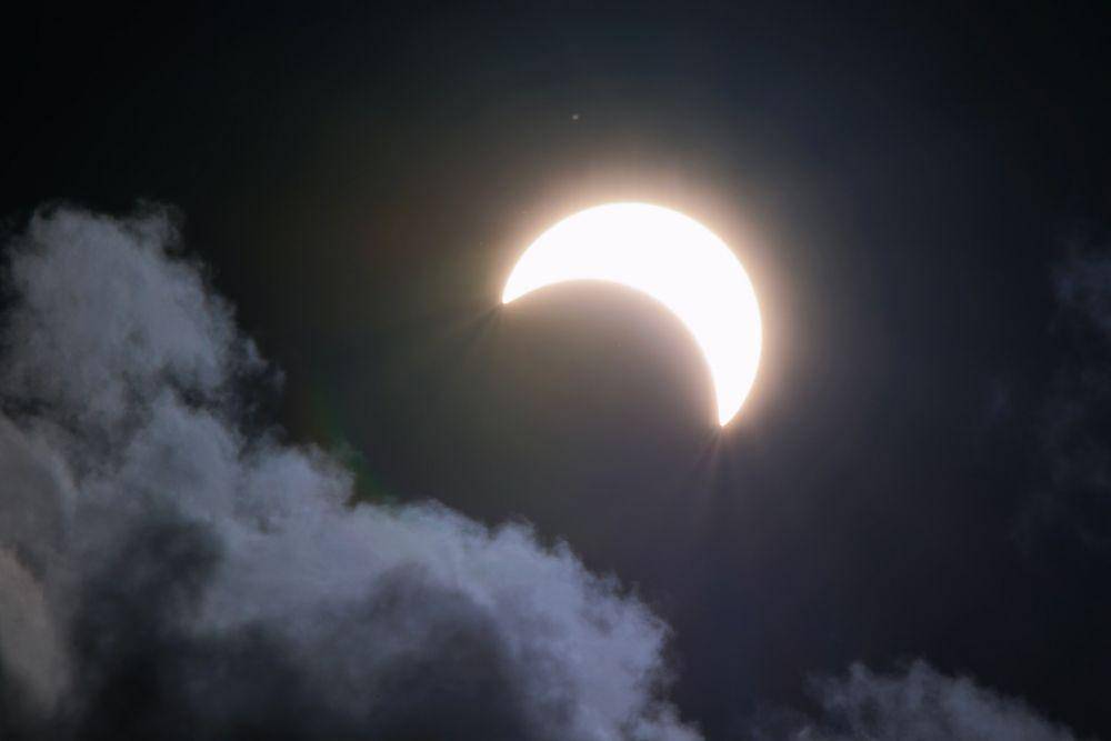 ilustrasi bulan (pexels.com/Just Another Photography Dude)