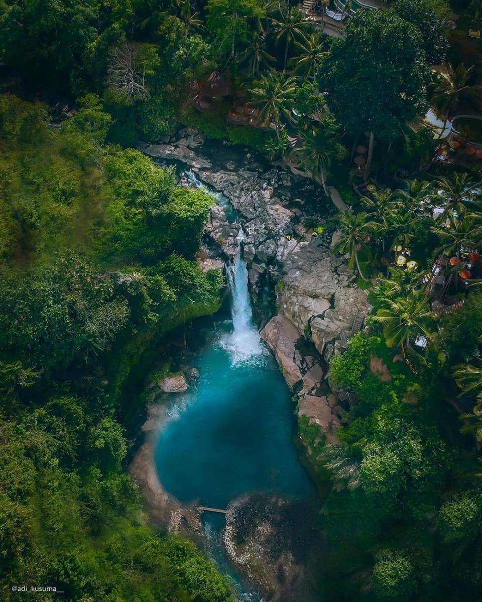 Potret Air Terjun Tegenungan lokasi Maudy Ayunda dilamar (instagram.com/adi_kusuma__)