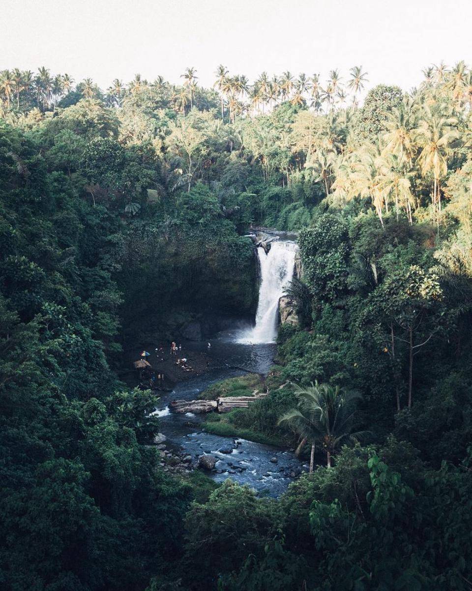potret Air Terjun Tegenungan, lokasi Maudy Ayunda dilamar (instagram.com/sashajuliard)