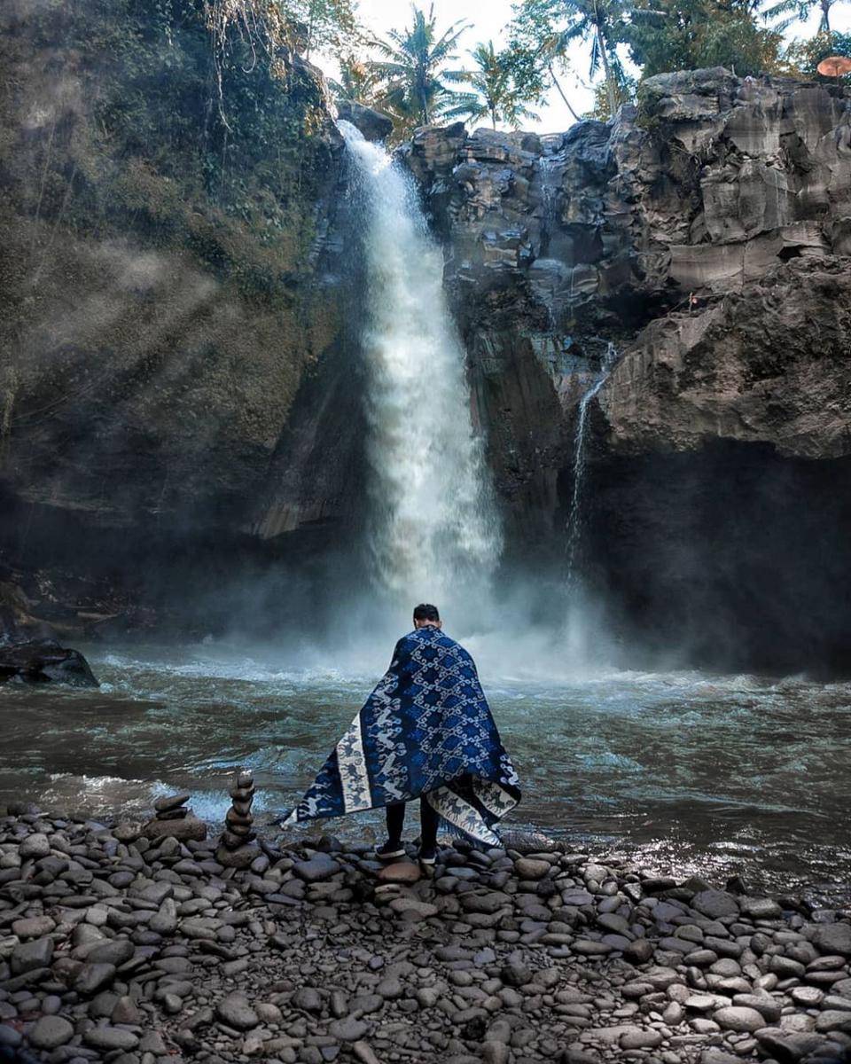Potret Air Terjun Tegenungan lokasi Maudy Ayunda dilamar (instagram.com/dwiriyantoo)