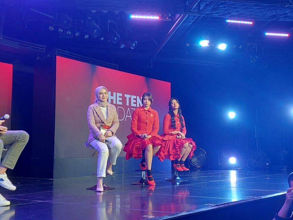 Melody dan Shani dan Jinan JKT48 di press conference JKT48 The 10 Update, di Jakarta, pada Kamis (2/6/2022) (IDN Times/Erfah Nanda)
