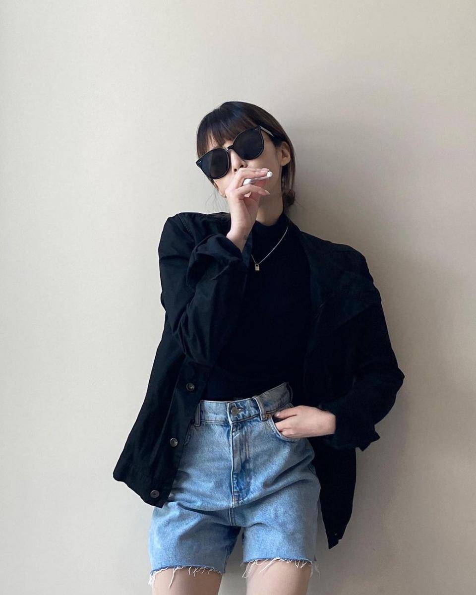Heize (Instagram.com/heizeheize)