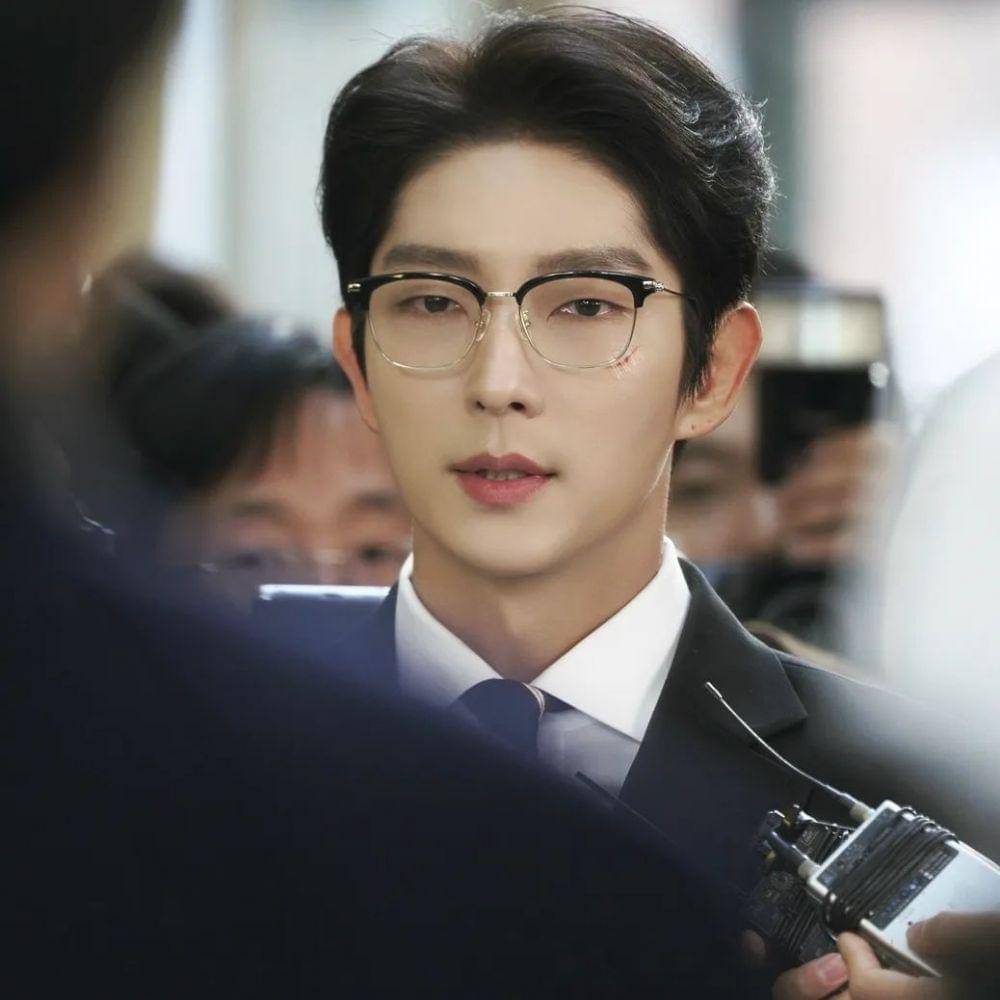 Lee Joon Gi pemeran Kim Hee Woo di Kdrama Again My Life (instagram.com/actor_jg)