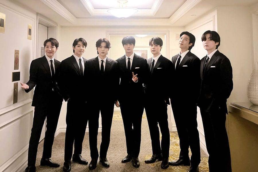 [QUIZ] Kami Bisa Tebak Siapa Member BTS yang Mirip Denganmu dari Sifatmu Aja!