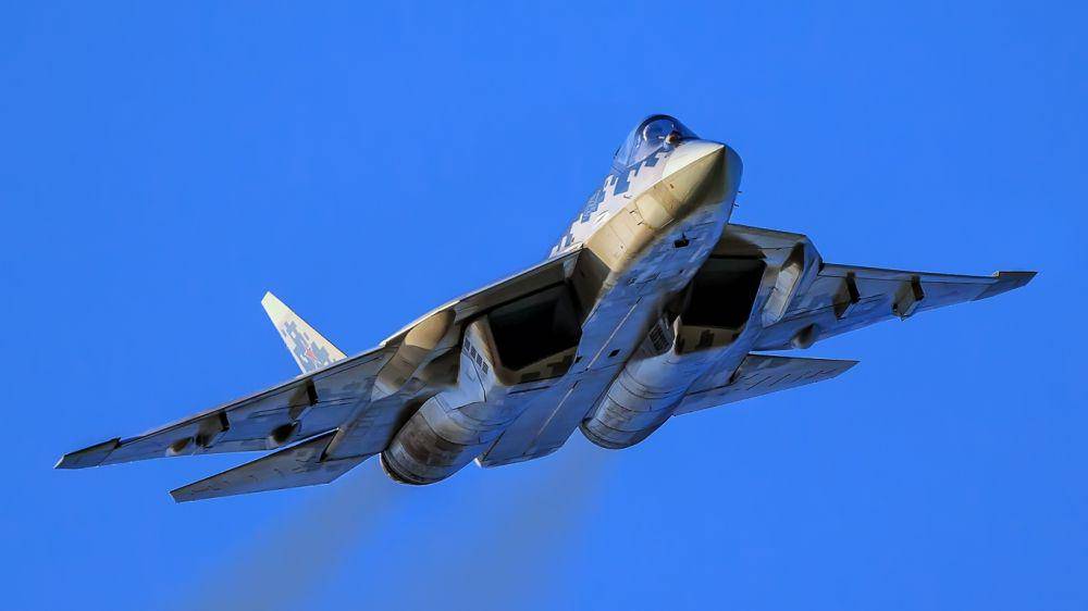 jet tempur siluman Sukhoi, Su-57 diberi nama kode: Felon oleh NATO (wall.alphacoders.com)