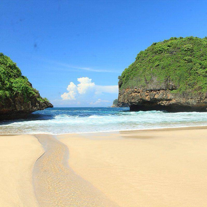 potret Pantai Greweng (instagram.com/Yeyesitompul)