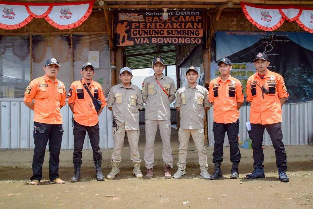 Tim Rescue Basecamp Bowongso, Gunung Sumbing (instagram.com/akar_edelwis)