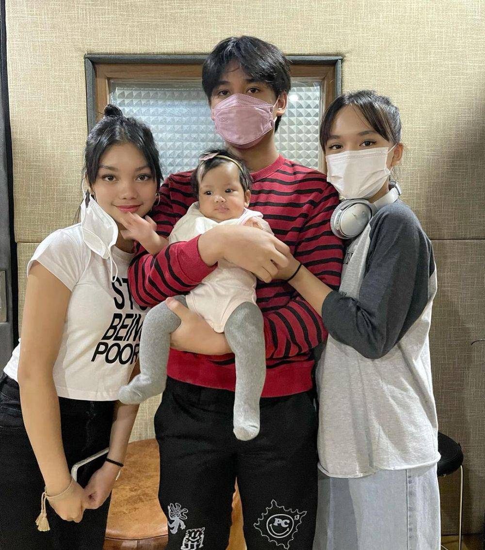 potret Bevan Putera momong baby Nakeya (instagram.com/riafinola)