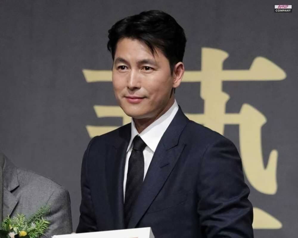 Jung Woo Sung (instagram.com/artistcompanyofficial)