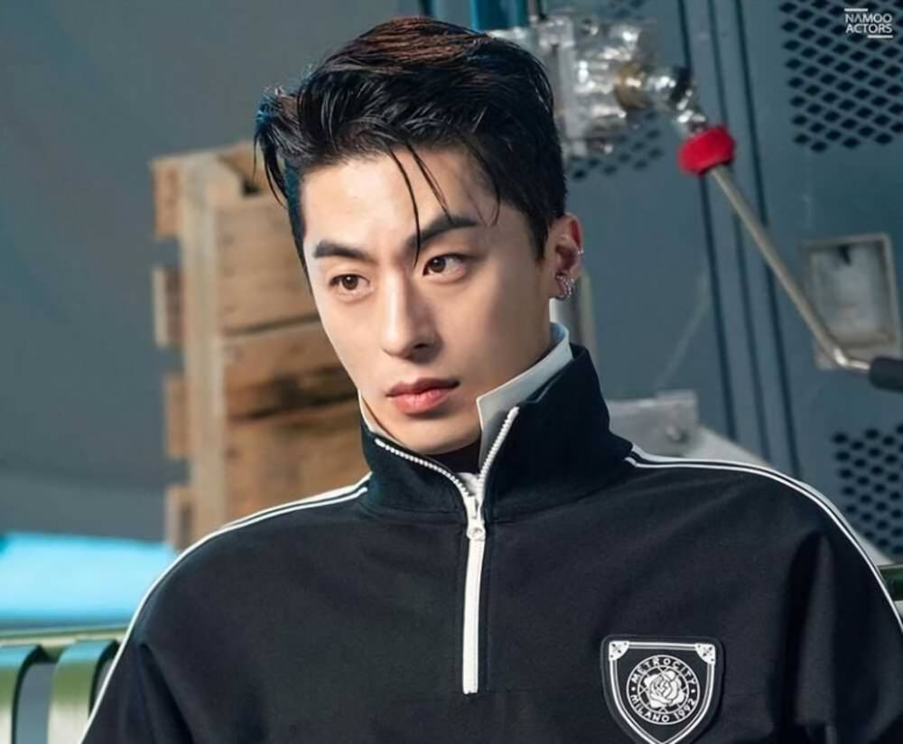 Koo Gyo Hwan (instagram.com/namooactors)
