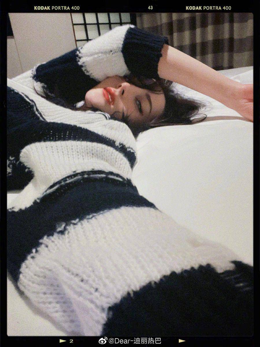 Dilraba Dilmurat (weibo.com/ 嘉行迪丽热巴工作室)