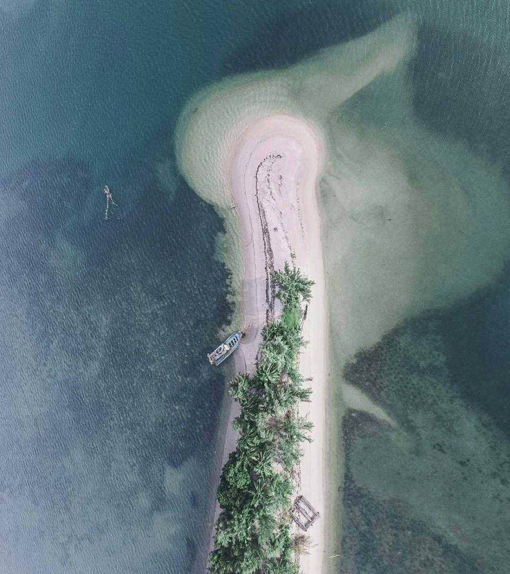 Pulau Tunjuk (instagram.com/ayodolan)