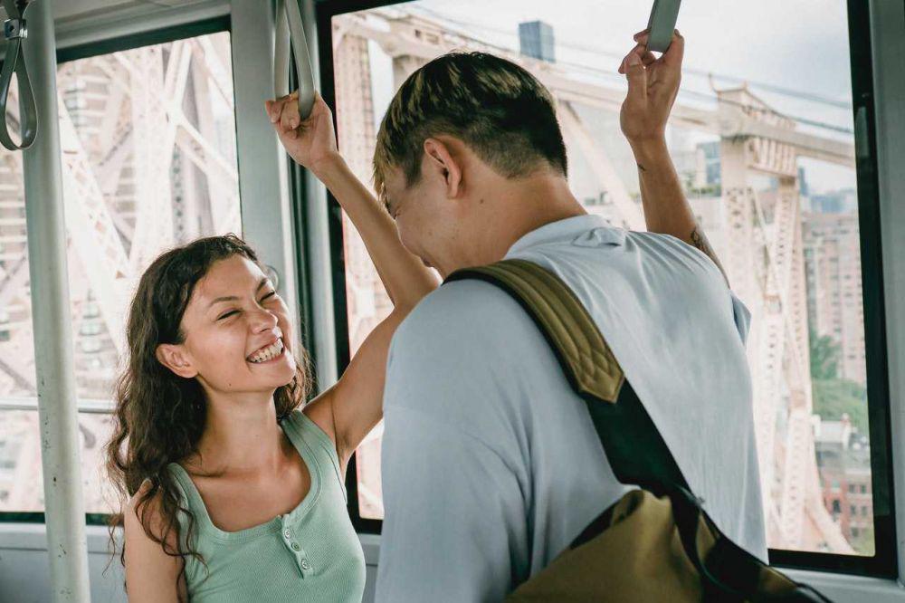 5 Tips Gak Mabuk Kendaraan saat Perjalanan Jauh, biar Nyaman!
