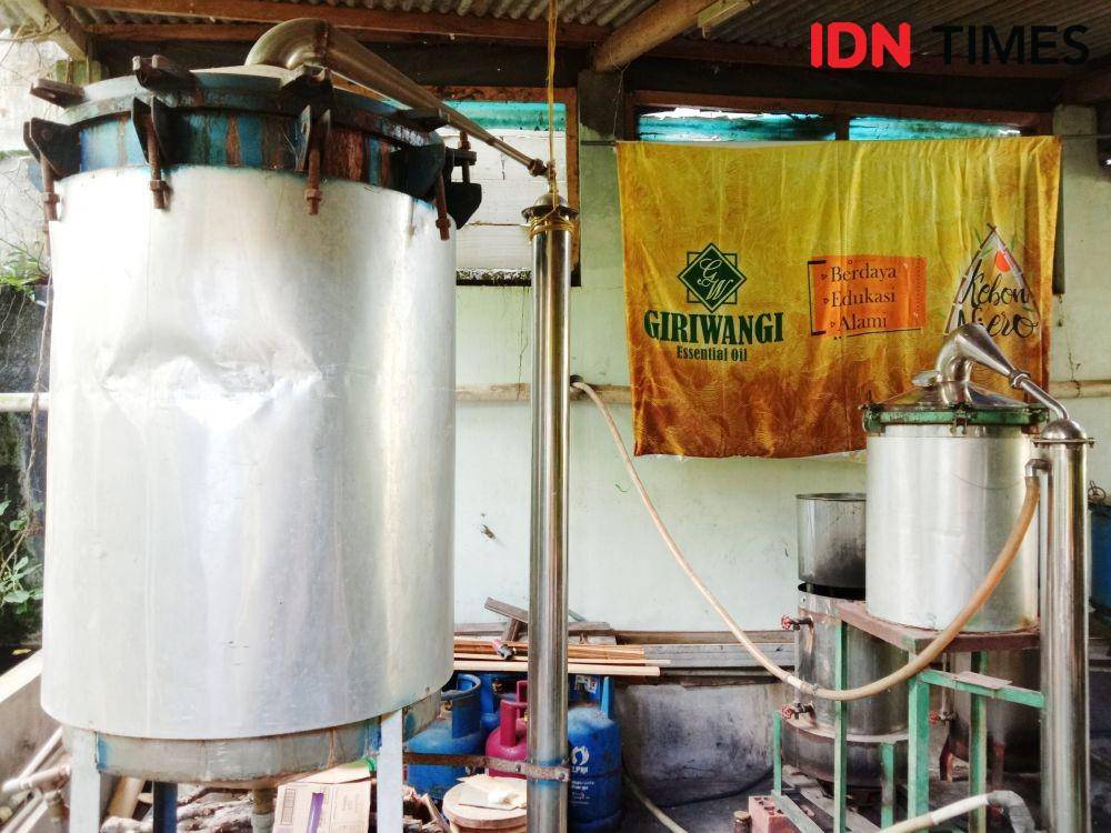 Alat penyuling minyak milik Giriwangi Essential Oil (IDN Times/Dyar Ayu)