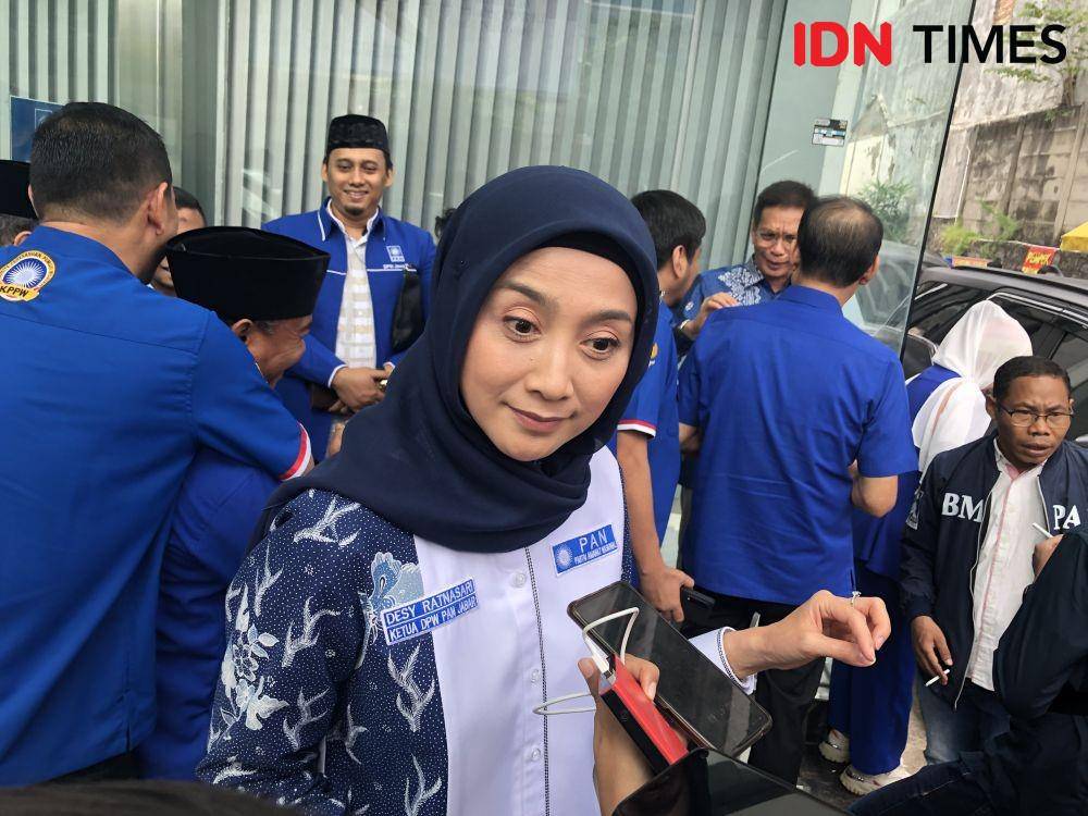 Anggota Komisi X DPR Fraksi PAN Desy Ratnasari saat ditemui di Kantor DPP PAN di Jakarta Selatan, Minggu (5/6/2022). (IDNTimes/Melani Putri)