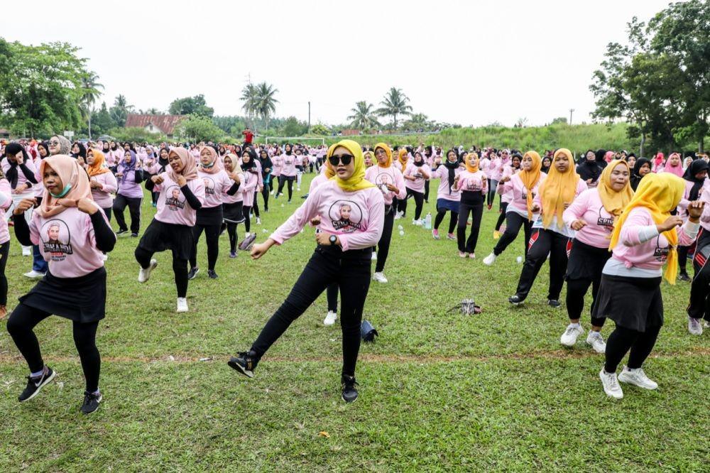 1.300 Perempuan Senam Massal di Sergai, Gaungkan Ganjar untuk 2024