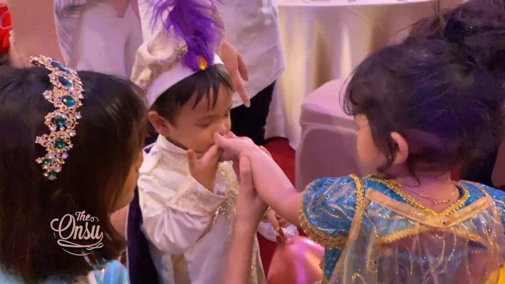 pesta ulang tahun Thalia dan Thania Onsu (youtube.com/theonsu)